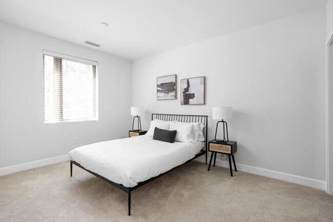 Photo - 5858 N College Ave Unidad ID1376597P