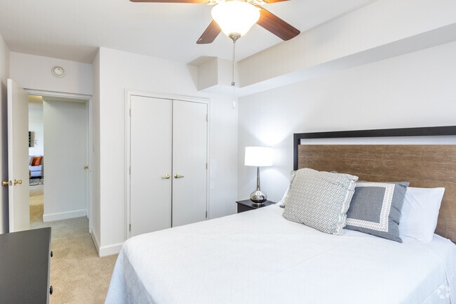 2BR, 1BA - Bedroom 2