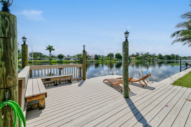 Photo - 8110 W Lake Dr