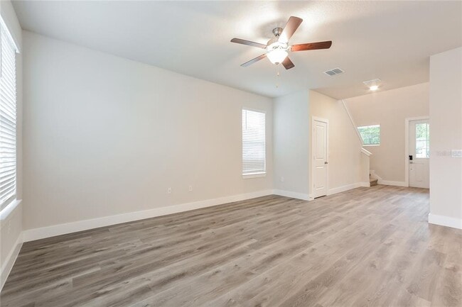 Photo - 804 E Voorhis Ave