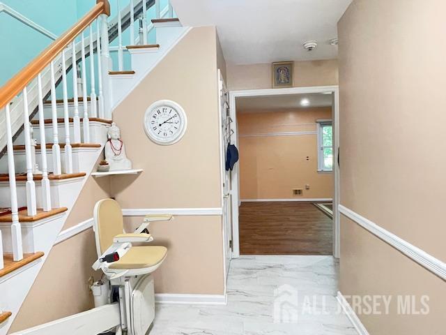 Photo - 7 Janina Ave