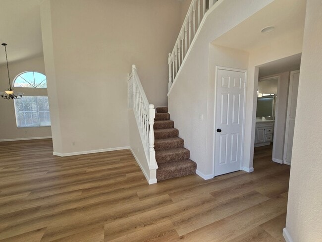 Photo - 2007 Willowbrook Ave