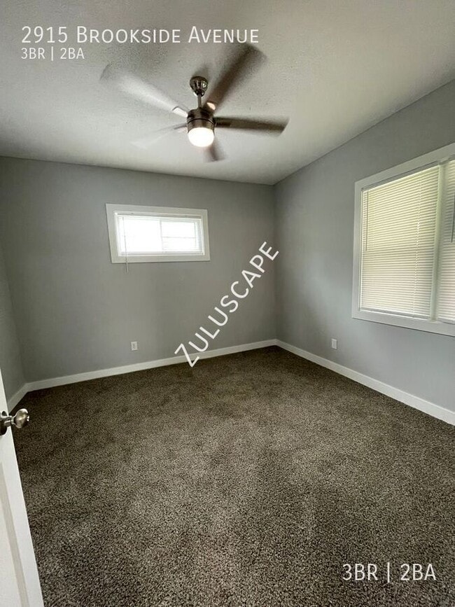 Photo - 2915 E Brookside Ave