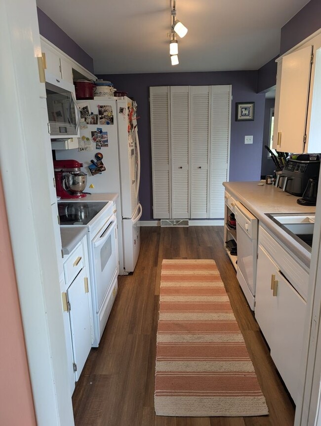 Photo - 4 bed 2.5 bath home for rent in Broomfield