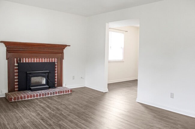 Photo - End-unit Townhouse with large yard