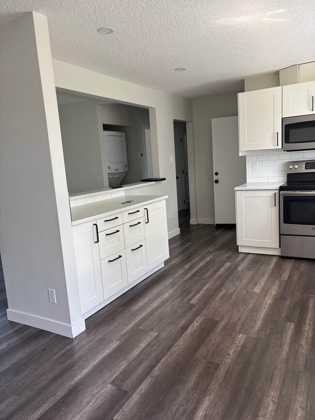 Photo - 9315-129B Avenue NW