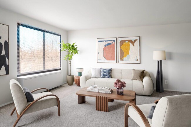 Photo - Plaza Towers