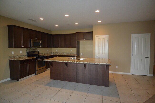 Photo - 6250 W Vine Ave