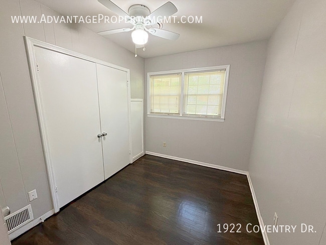 Photo - 1922 Coventry Dr