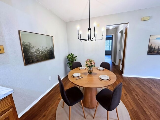 Photo - 1012 Allen St