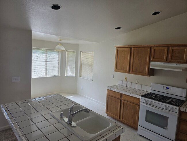 1303 Chichester Dr