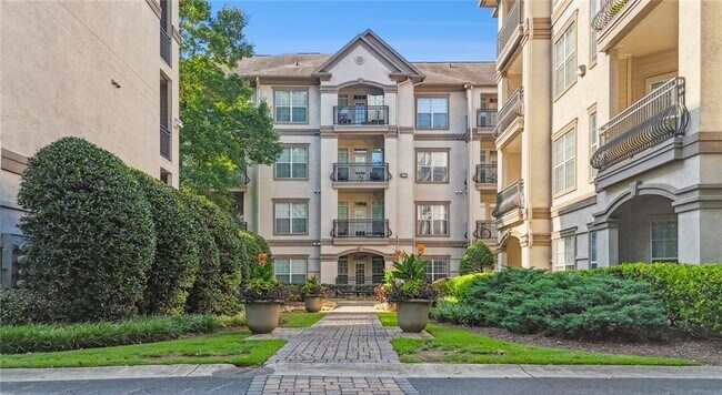 Photo - 2910 Clairmont Rd