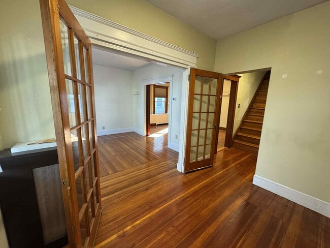 Photo - 46 Bromfield Rd Unit 1