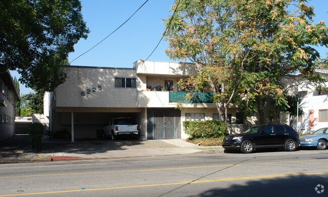 Building Photo - 6225 Fulton Ave Rental