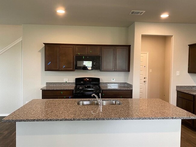 Photo - 145 Free Stone Dr