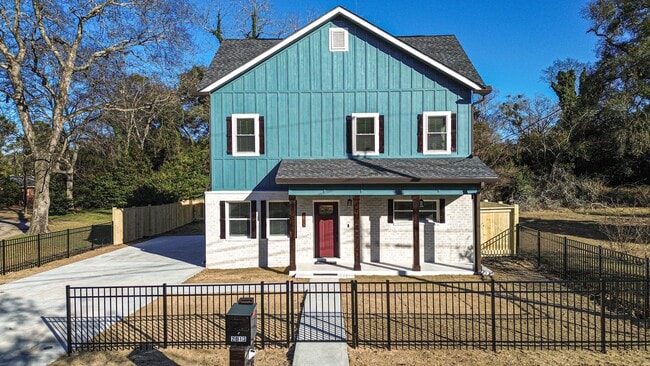 Building Photo - 2813 Mead Rd