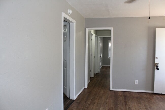 Photo - 3 bedrooms with appliances!