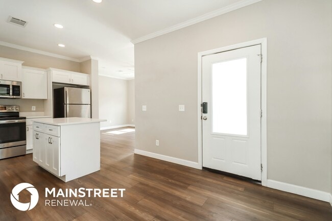 Photo - 1701 16th Ave S