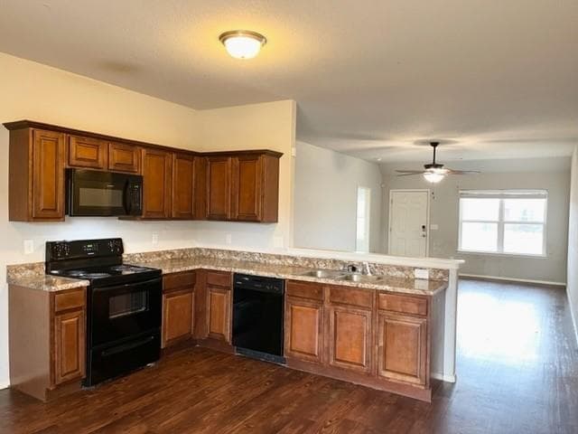 Photo - 864 NW Evans Cir