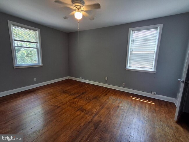 Photo - 3906 Rosecrest Ave