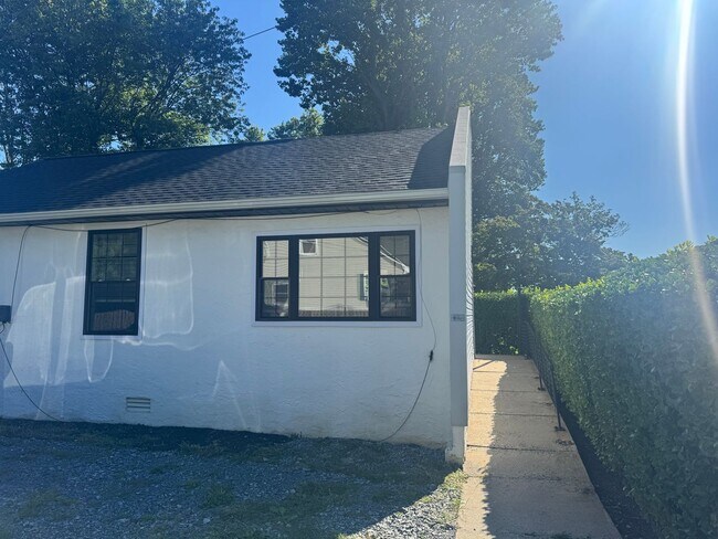 4793 W Lincoln Hwy Unidad 4793 W Lincoln Highway-House
