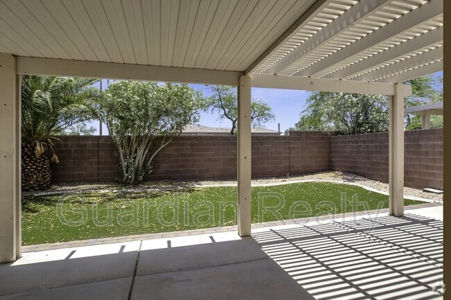 Building Photo - 10467 Lilac Tree Ave Rental