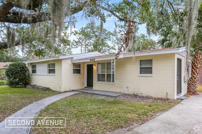 Building Photo - 9025 Greenleaf Rd Rental