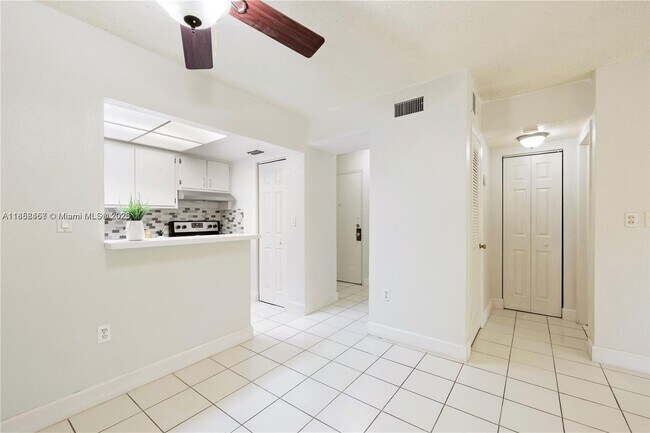 Photo - 6530 Lake Patricia Dr Unit E25