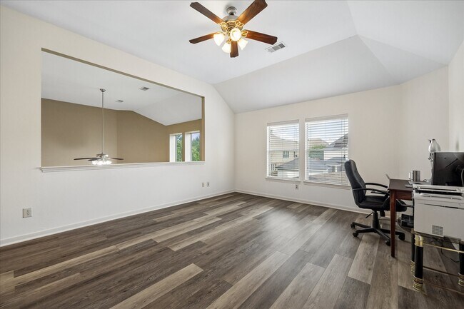 Photo - 2614 Cezanne Cir