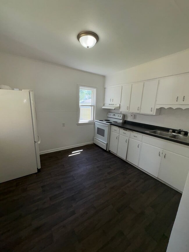 Photo - Move-In Ready Home in Waterloo