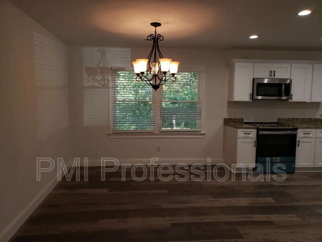 Photo - 3653 Cedar St