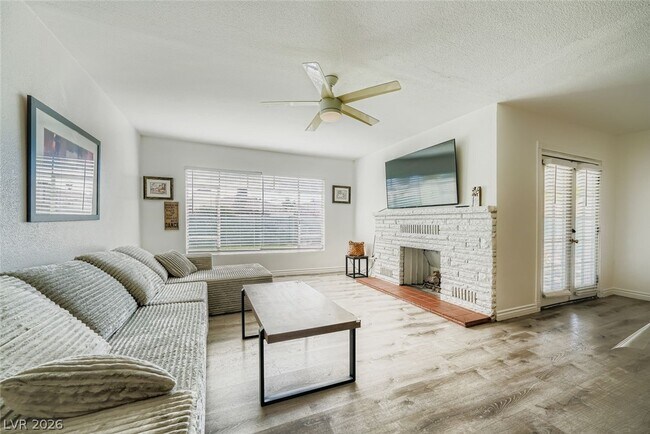 Photo - 1711 S 6th St