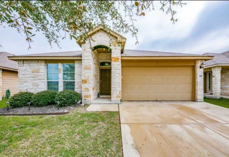 Photo - 409 Capistrano Dr