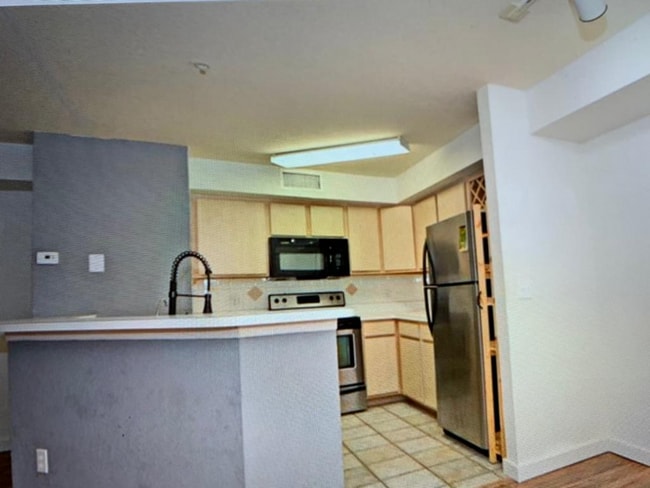 832 Camargo Way