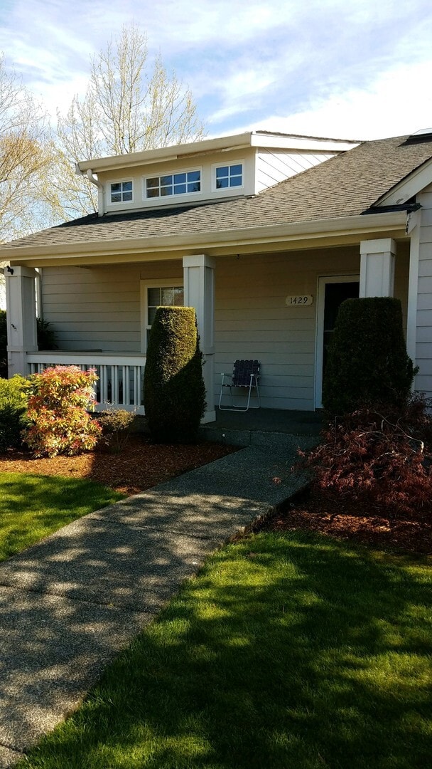 Photo - 1429 Heath Street and Ct
