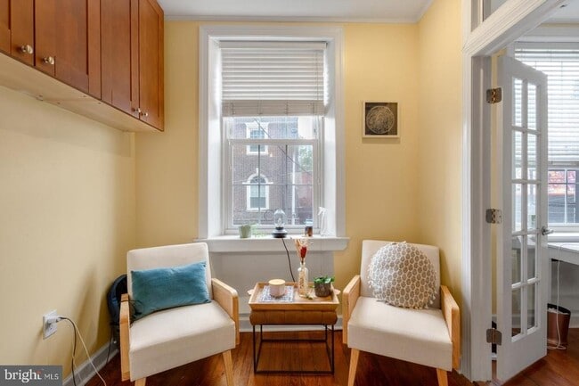 Photo - 1341 Lombard St Unidad 2