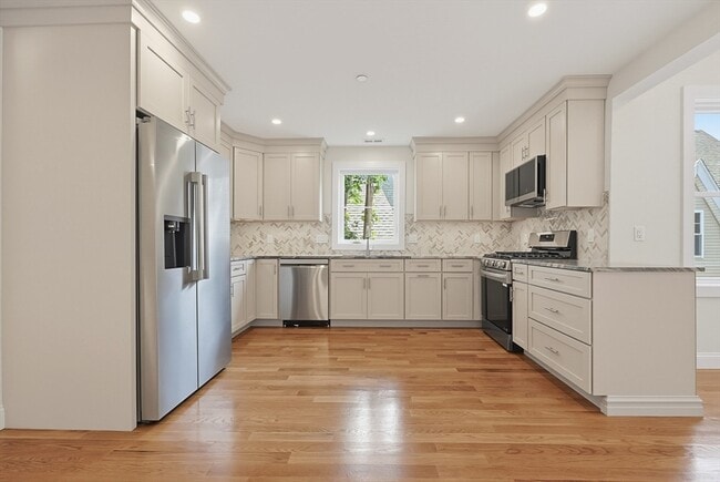Photo - 53 Eddy St Unit 2