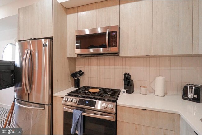 Photo - 1806 I St NE Unit 7