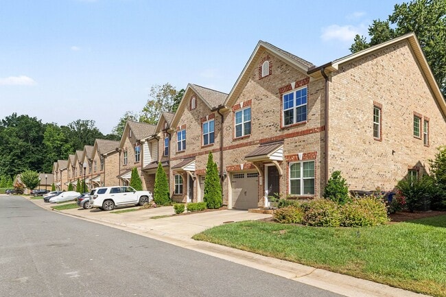 Photo - 846 Silver Leaf Dr