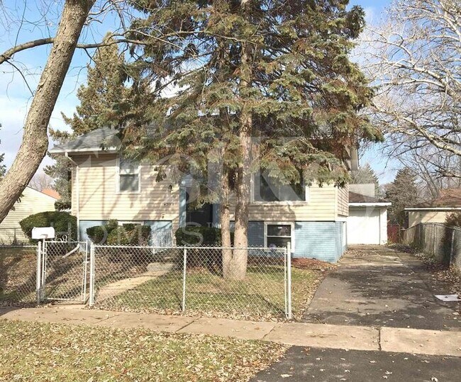 Photo - 4312 Andover Dr House