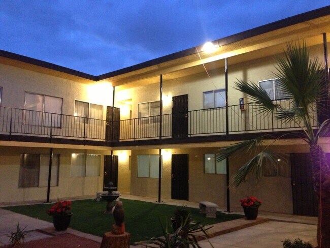 Photo - 1116 E.Ogden Ave #4 Unit 1116 E.Ogden Ave #4