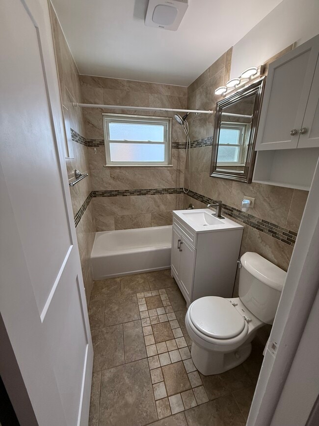 Photo - 8447 N Oriole Ave