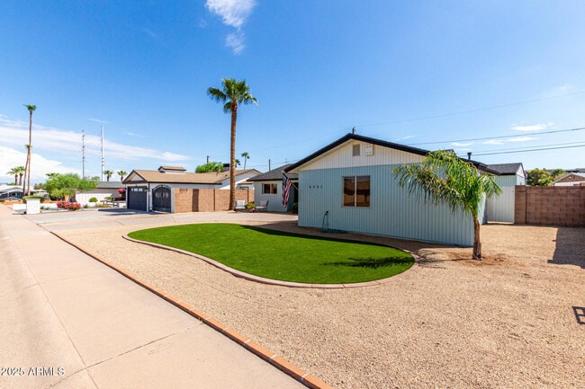 Photo - 6531 E Hubbell St