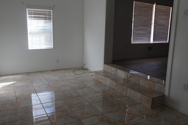 Photo - 311 Hollis Dr Unit 1