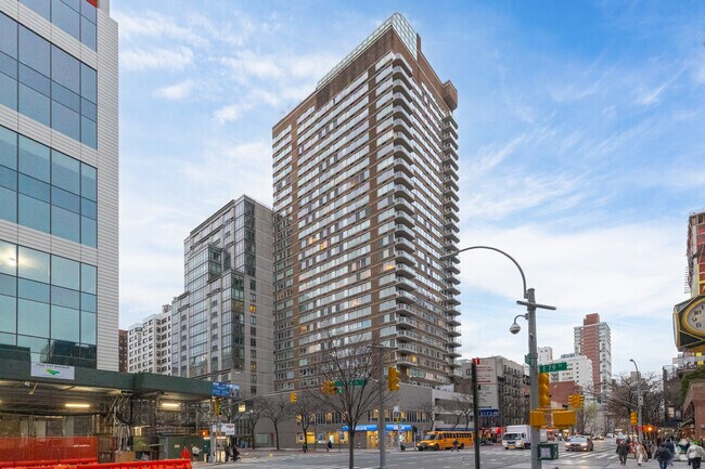 Photo - Hampton House