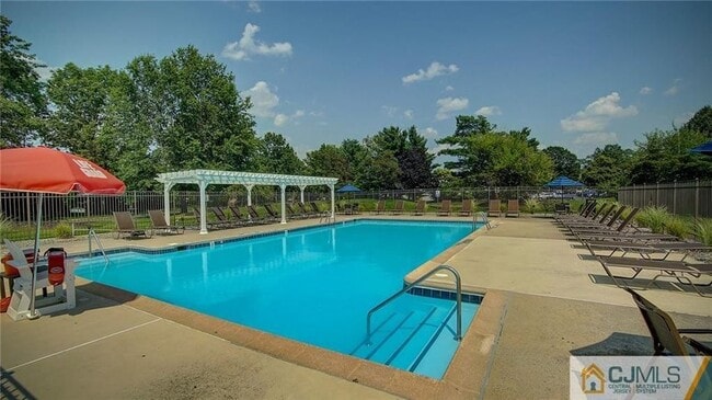Building Photo - 433 Danbury Ln Unit 433