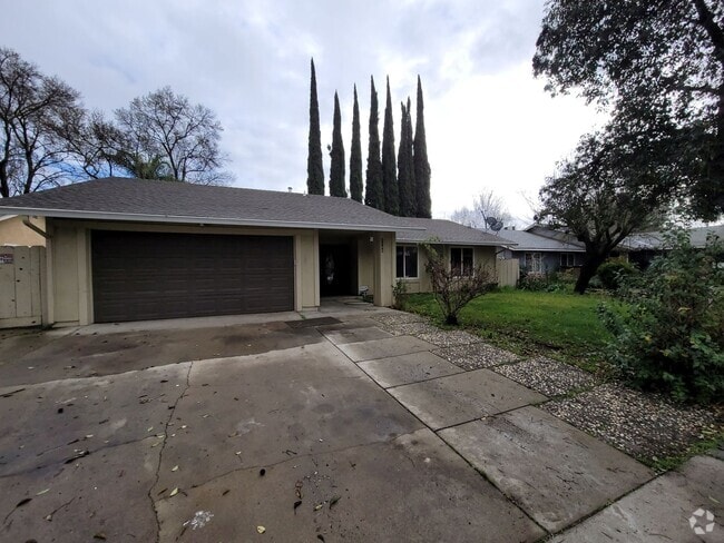 Building Photo - 1500 Raquel Ln Rental