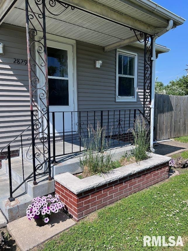 Photo - 2829 E Sangamon Ave