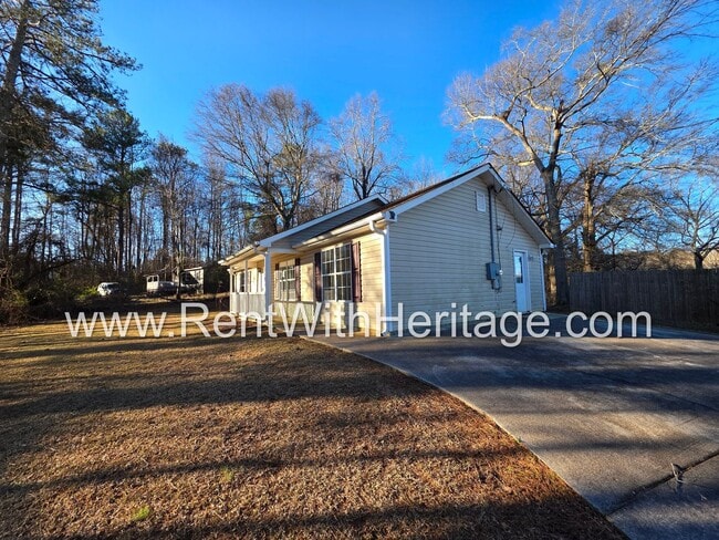 Photo - Awesome 3 bd/ 2 bath home / Ranch Home / No Steps / Upgrades Galore / Great Location