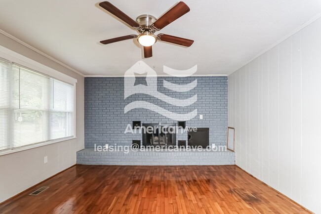 Photo - 104 Forest Ln Dr